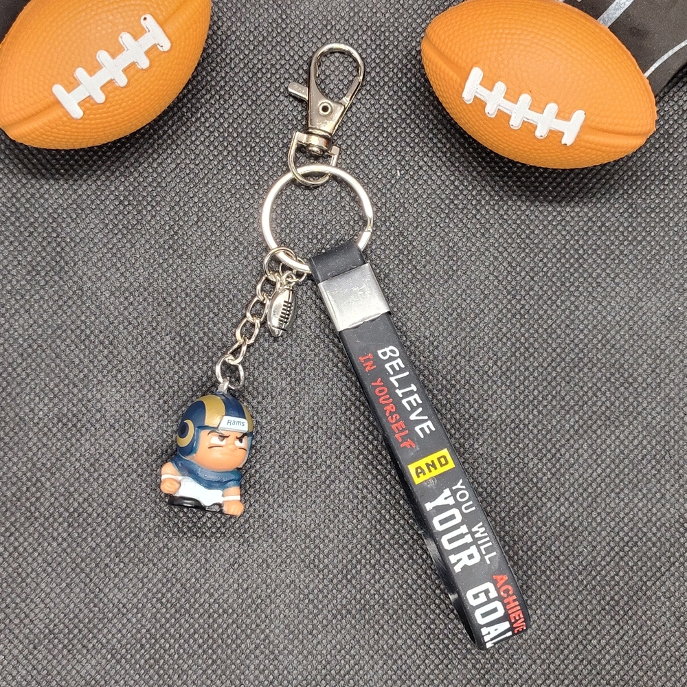 🏈 NFL RAMS TEENYMATES CUSTOM KEYCHAIN